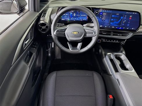 New 2026 Chevrolet Equinox EV LT w/ Comfort Package image 15