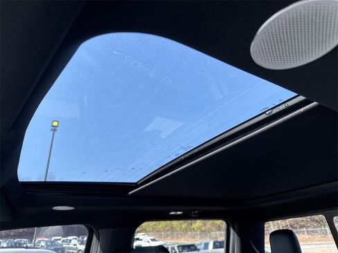 Used 2023 Ford F150 Lariat w/ Equipment Group 502A High image 23