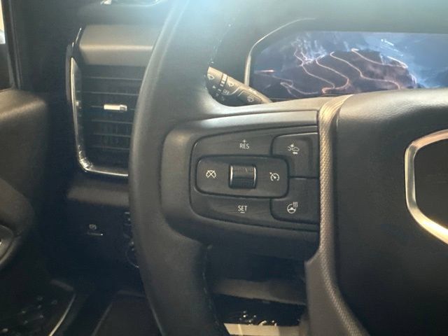 Used 2025 GMC Sierra 3500 Denali AWD/4WD image 32