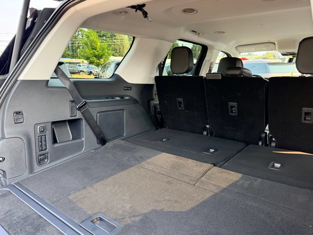 New 2027 Lincoln Navigator Premiere AWD/4WD image 29