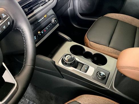 New 2026 Ford Bronco Sport Outer Banks w/ Outer Banks Tech Package+ AWD/4WD image 8