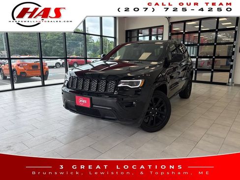 Used 2021 Jeep Grand Cherokee Laredo X AWD/4WD image 1
