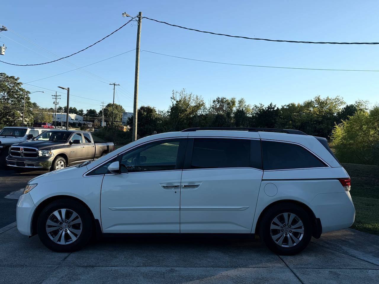 Used 2016 Honda Odyssey EX-L image 2