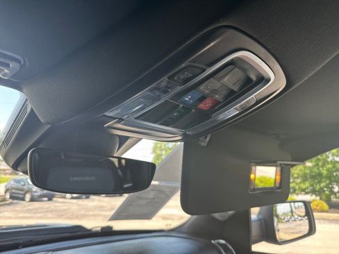 Used 2023 RAM 1500 Laramie AWD/4WD image 14