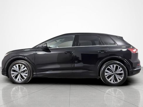 Used 2023 Audi Q4 e-tron Premium w/ Convenience Package RWD image 2