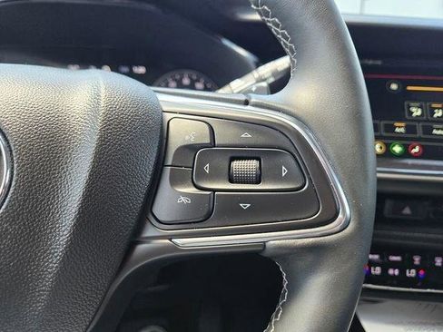 Used 2023 Buick Envision Essence FWD image 21