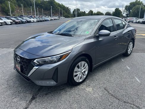 Used 2025 Nissan Sentra S image 3