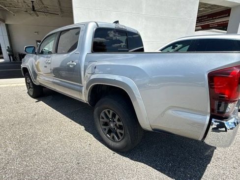 Used 2021 Toyota Tacoma SR5 RWD image 2