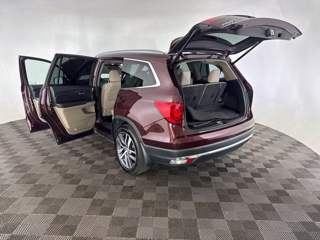 Used 2017 Honda Pilot Elite image 26