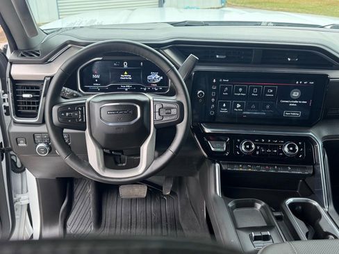 Used 2024 GMC Sierra 2500 Denali w/ Denali Reserve Package image 20