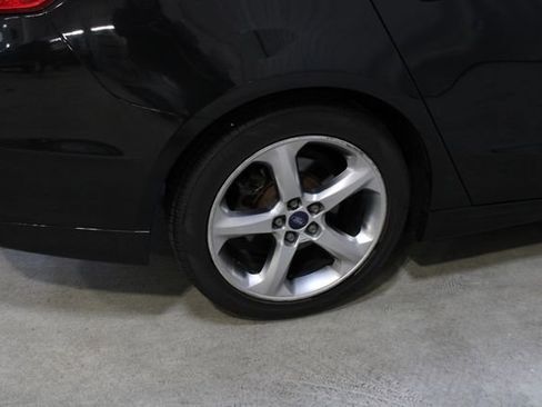 Used 2014 Ford Fusion SE w/ Equipment Group 201A image 23