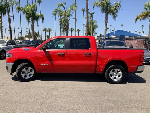 Used 2025 RAM 1500 Big Horn AWD/4WD image 4