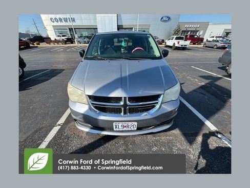 Used 2013 Dodge Grand Caravan SE image 1