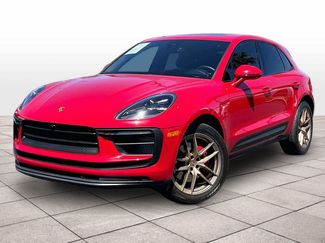 Used 2022 Porsche Macan S AWD/4WD video 1