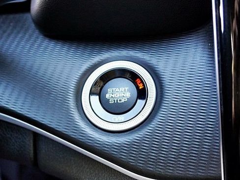 Used 2023 Jeep Grand Cherokee Laredo RWD image 29