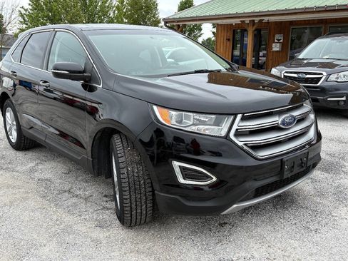 Used 2017 Ford Edge SEL w/ Equipment Group 201A AWD/4WD image 3