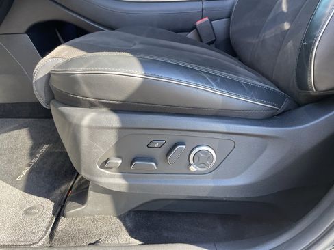 Used 2024 Hyundai Palisade Calligraphy image 20