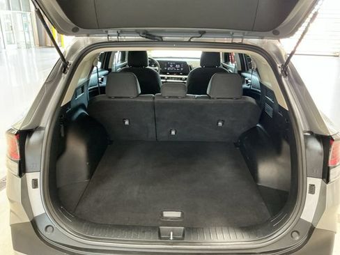 Used 2023 Kia Sportage LX AWD/4WD image 16