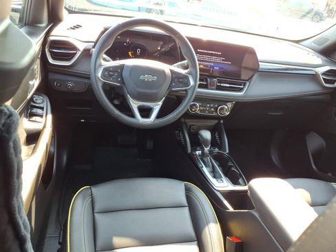 Used 2024 Chevrolet TrailBlazer ACTIV w/ Convenience Package FWD image 6