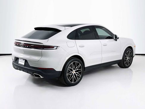 New 2025 Porsche Cayenne Coupe image 9