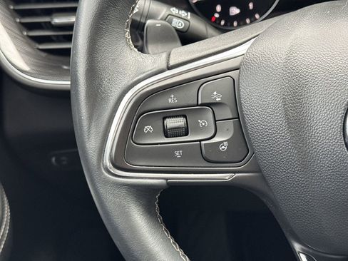 Certified 2023 Buick Envision Preferred image 19