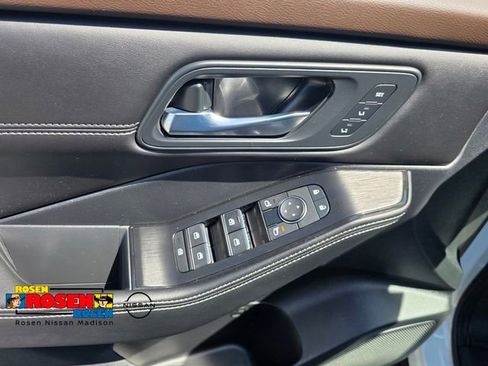 Certified 2023 Nissan Rogue SL w/ SL Premium Package AWD/4WD image 11
