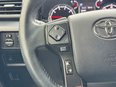 Used 2020 Toyota 4Runner TRD Off-Road image 35