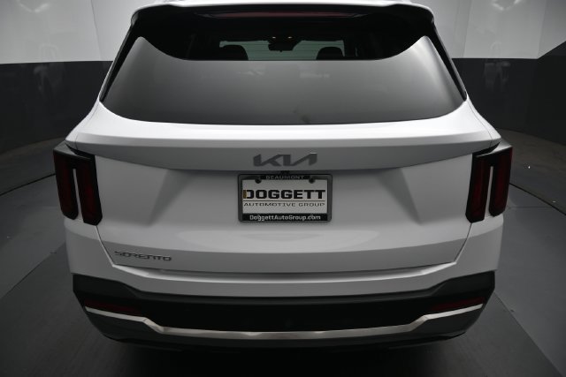 Used 2026 Kia Sorento S FWD image 7