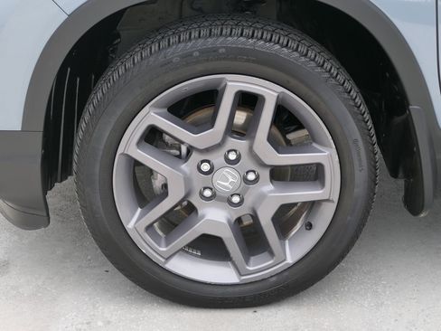 Used 2023 Honda Passport EX-L image 9