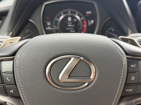 Certified 2023 Lexus LS 500 AWD w/ Interior Upgrade Package image 28