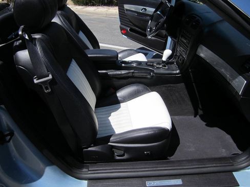 Used 2004 Ford Thunderbird RWD image 28