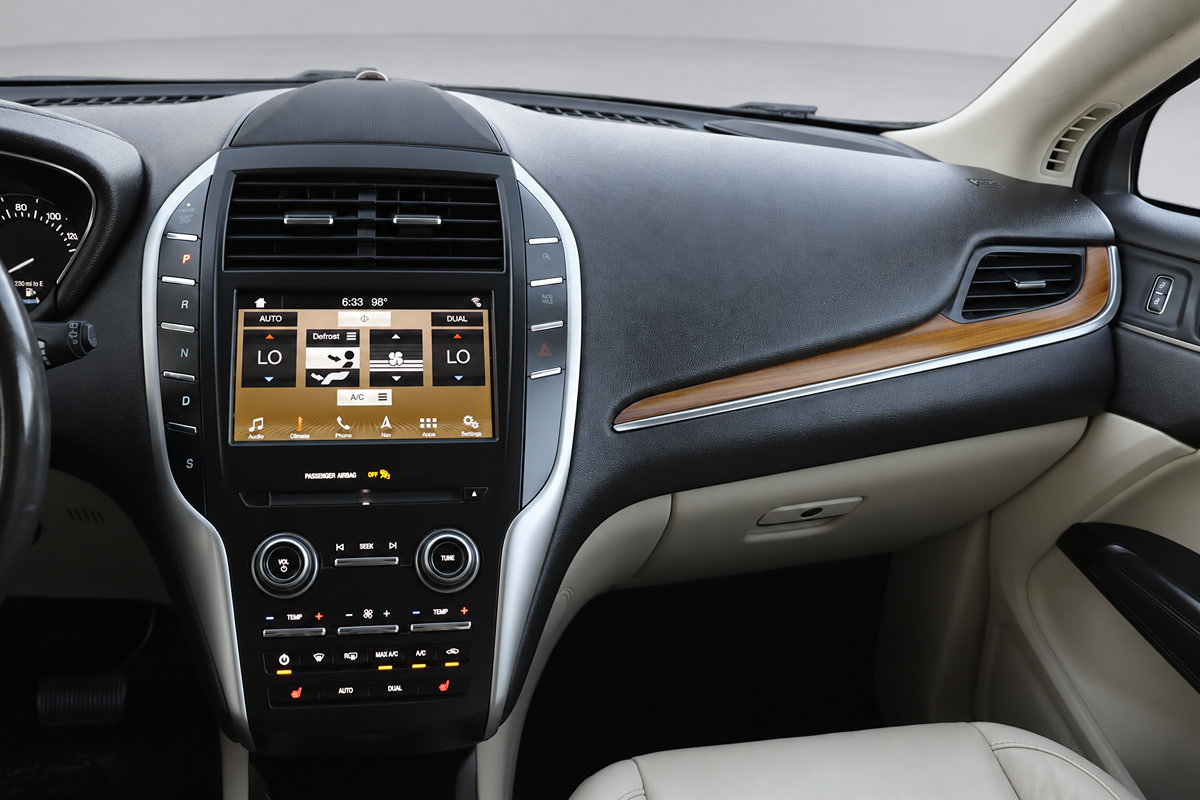 Used 2019 Lincoln MKC Select w/ Select Plus Package FWD image 31
