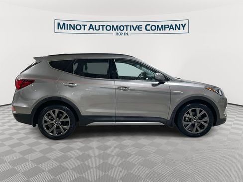 Used 2017 Hyundai Santa Fe Sport w/ 2.0T Ultimate Tech Package 05 AWD/4WD image 9