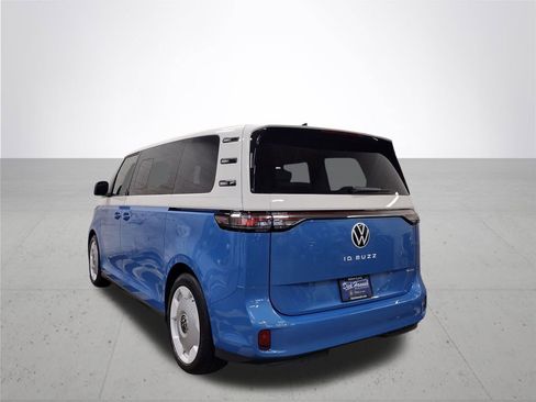 New 2025 Volkswagen ID. Buzz 1st Edition image 9