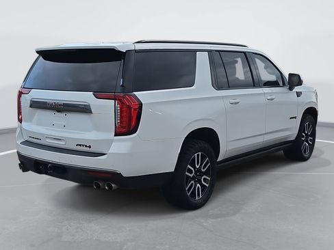 Used 2024 GMC Yukon XL AT4 w/ Technology Package image 5