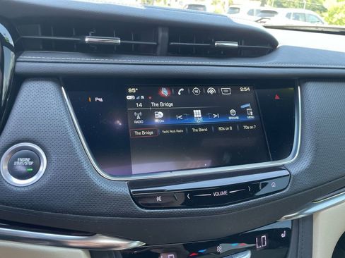 Used 2019 Cadillac XT5 Luxury AWD/4WD image 12