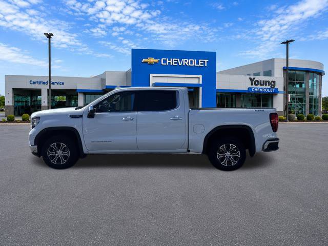 Used 2024 GMC Sierra 1500 SLT AWD/4WD image 4