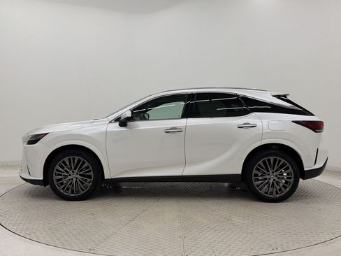 Used 2024 Lexus RX 350 FWD w/ Convenience Package image 2