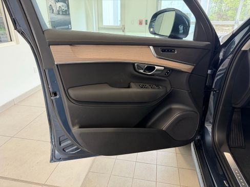 New 2026 Volvo XC90 B5 Core w/ Protection Package Premier AWD/4WD image 14