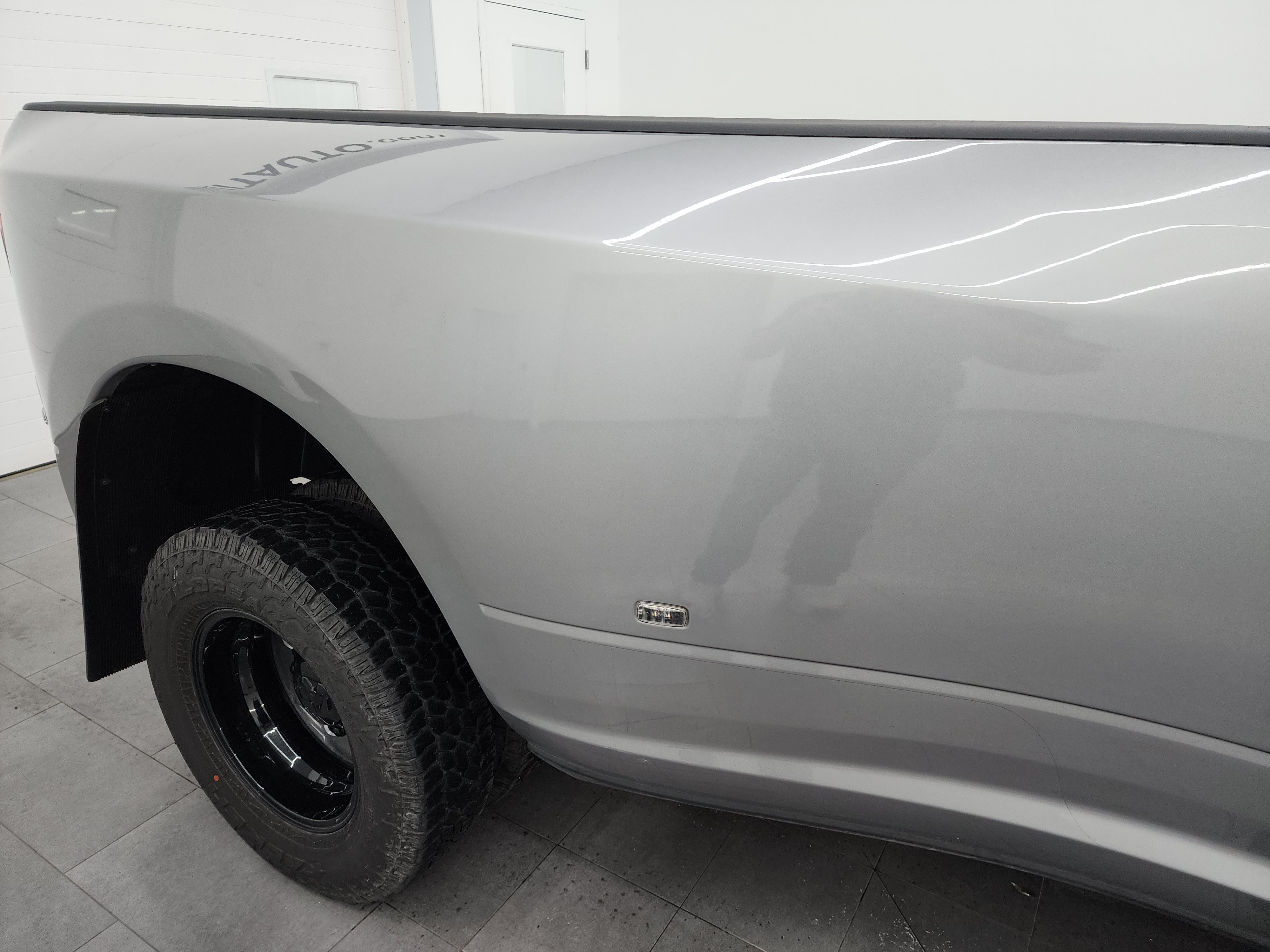 Used 2024 RAM 3500 Big Horn w/ Night Edition AWD/4WD image 26