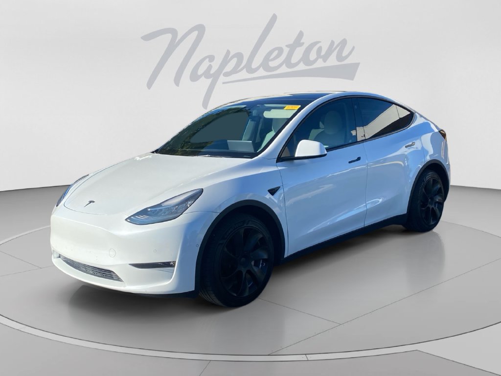 Used 2021 Tesla Model Y Long Range AWD/4WD image 1
