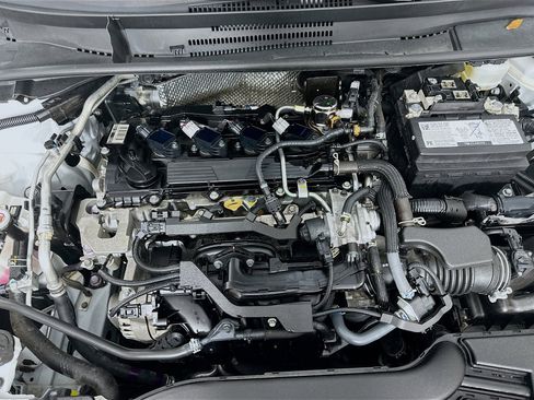 Used 2024 Toyota Corolla LE image 31