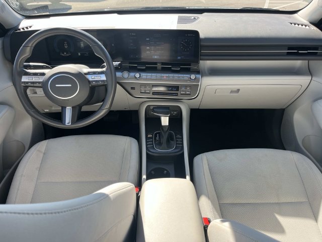 Certified 2025 Hyundai Kona SEL FWD image 15