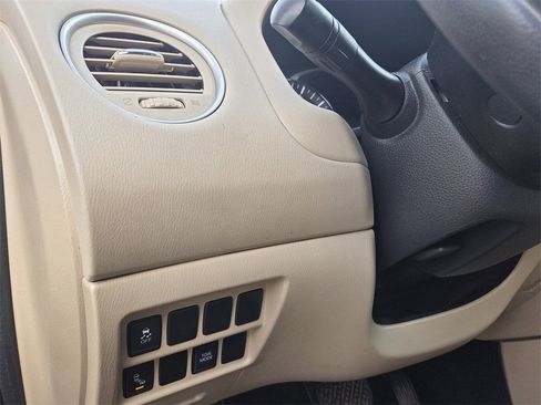 Used 2020 Nissan Pathfinder SV w/ Cargo Package image 18