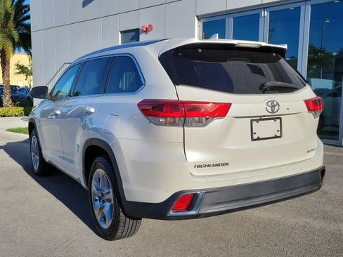 Used 2019 Toyota Highlander Limited image 4
