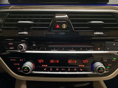 Used 2019 BMW 540i image 53