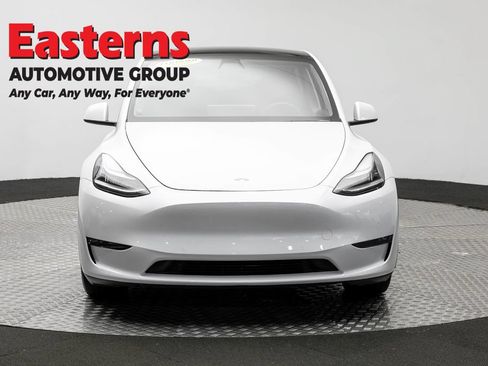 Used 2021 Tesla Model Y Long Range AWD/4WD image 2