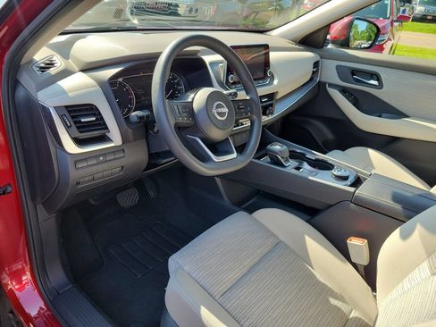 Used 2023 Nissan Rogue SV AWD/4WD image 19