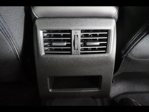 Used 2024 Mitsubishi Outlander ES image 12