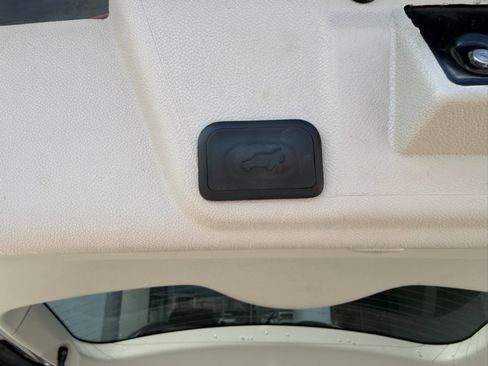 Used 2017 Buick Enclave Convenience FWD image 32
